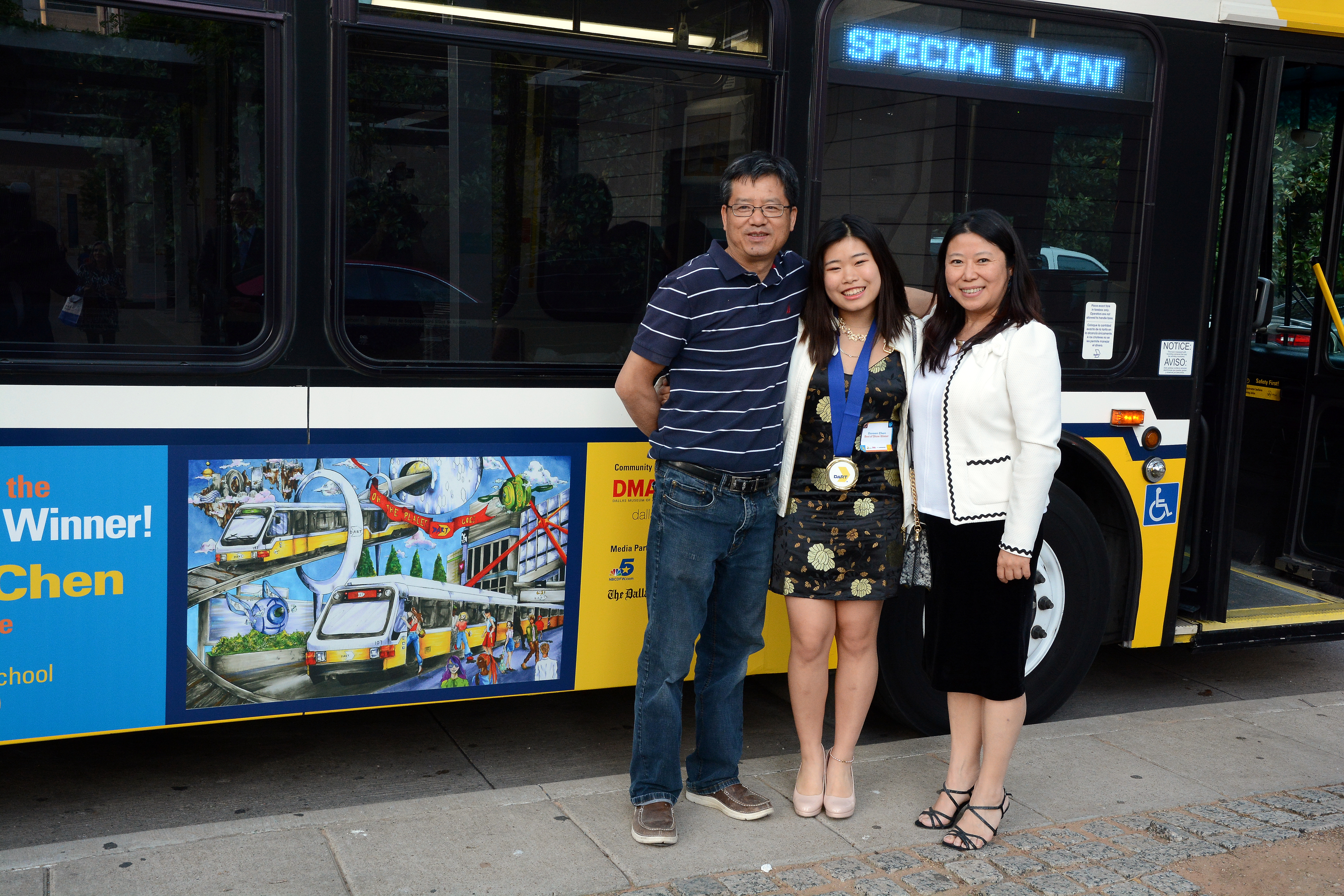 Doreen Chen art on bus & family 